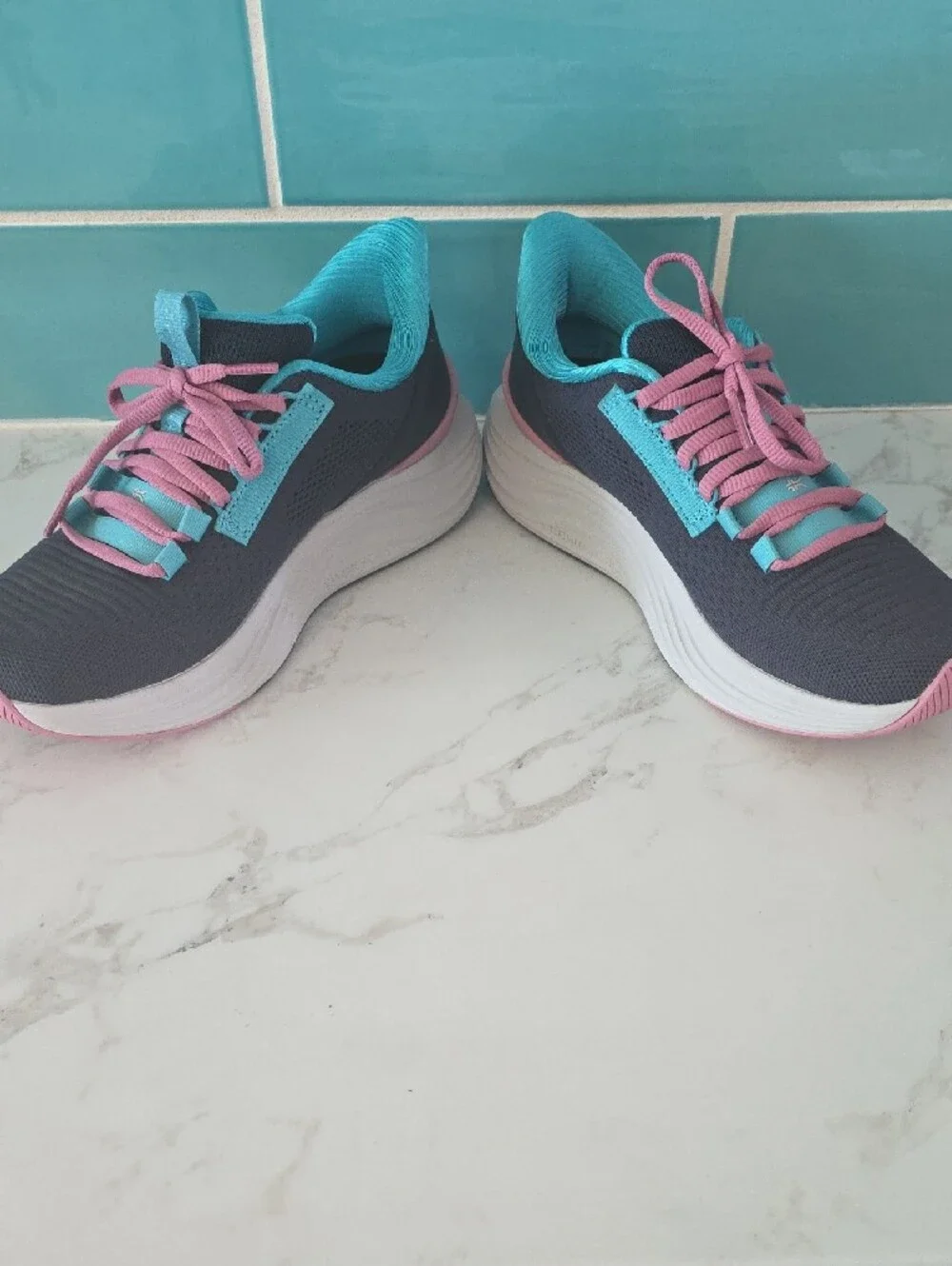 KURU Women’s Atom 2 Size 6M